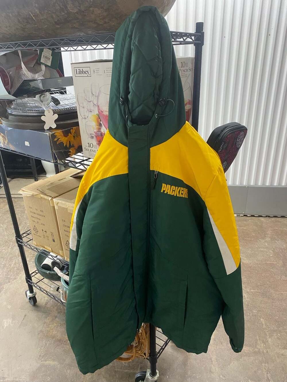 NFL Green Bay Packers Winter Puffer Jacket Green and Gold Men's Size L